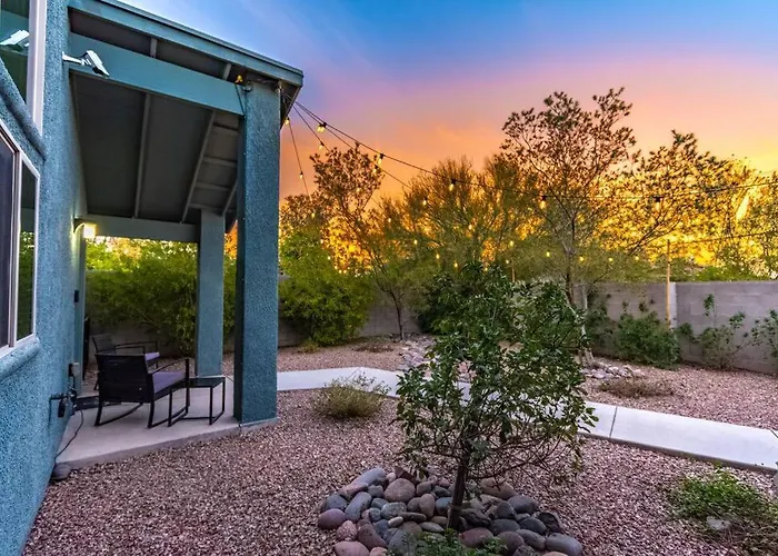 Mid Century Modern Game Holiday home *